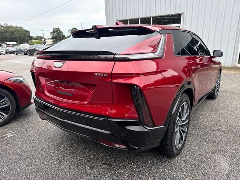 Used 2024 Cadillac Lyriq Sport RWD image 7