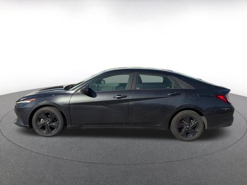 Used 2023 Hyundai Elantra SEL image 8