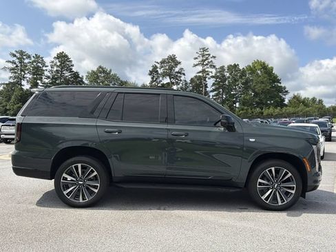 Used 2025 Cadillac Escalade Sport w/ LPO, Floor Liner Package RWD image 8