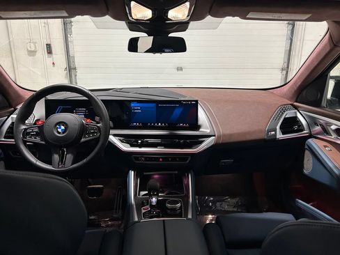 Used 2024 BMW XM AWD/4WD image 32