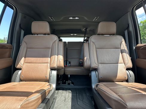 Used 2024 Chevrolet Suburban High Country w/ Max Trailering Package AWD/4WD image 30