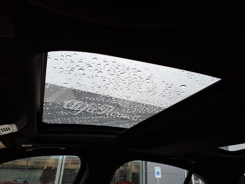 Used 2022 Alfa Romeo Giulia Ti image 13