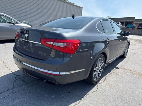 Used 2014 Kia Cadenza Premium w/ Luxury Package FWD image 6
