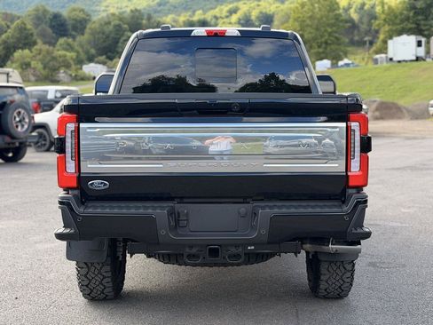 Used 2025 Ford F350 Platinum w/ Tremor Off-Road Package AWD/4WD image 6