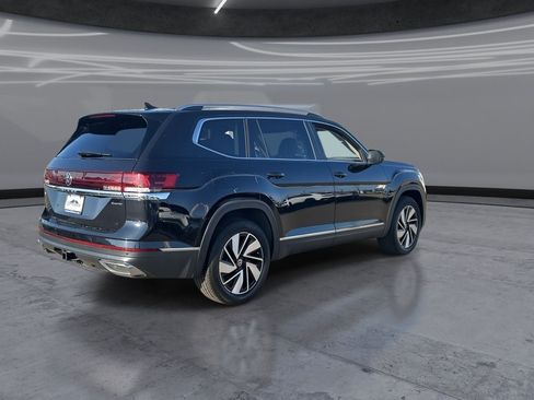 Used 2025 Volkswagen Atlas SEL AWD/4WD image 5