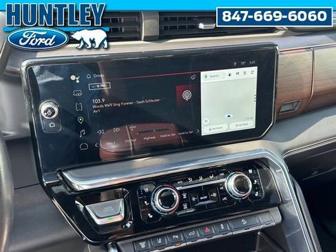 Used 2024 GMC Sierra 3500 Denali Ultimate image 23