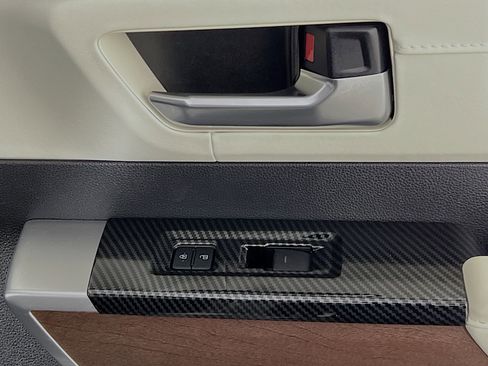 Used 2023 Toyota Sequoia Capstone image 32