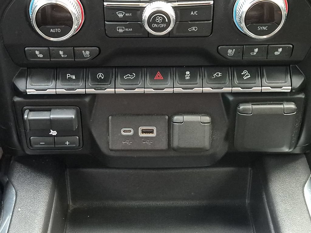 Used 2021 GMC Sierra 1500 AT4 w/ Driver Alert Package I AWD/4WD image 24