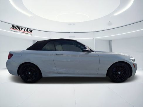 Used 2021 BMW M240i xDrive Convertible image 2