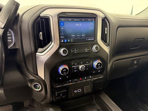 Used 2020 GMC Sierra 1500 Elevation w/ Elevation Value Package AWD/4WD image 13