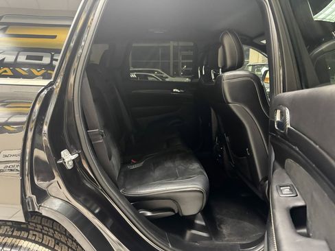 Used 2014 Jeep Grand Cherokee SRT image 50