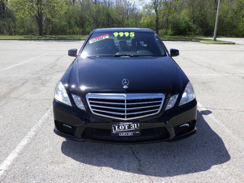 Used 2011 Mercedes-Benz E 350 4MATIC Sedan image 4