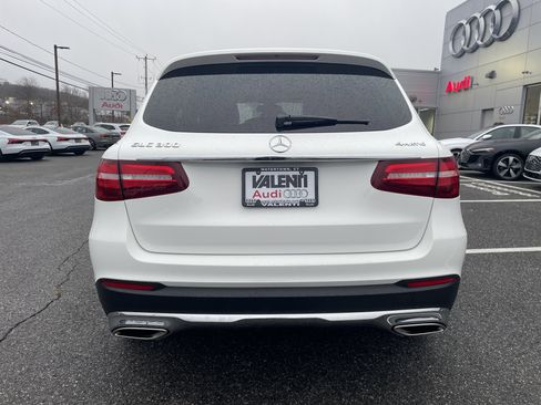 Used 2019 Mercedes-Benz GLC 300 4MATIC image 5