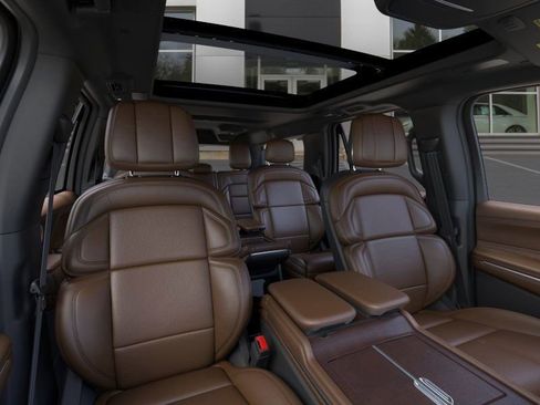 New 2025 Lincoln Navigator L Reserve image 10