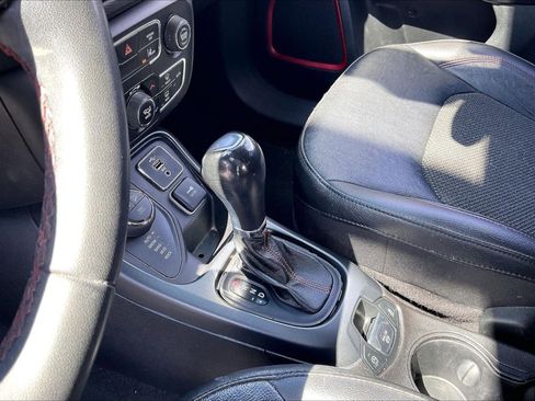 Used 2021 Jeep Compass Trailhawk AWD/4WD image 15