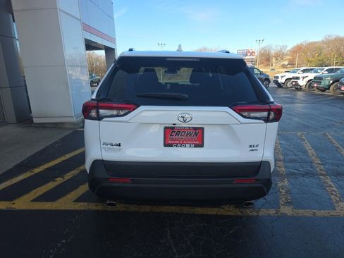 Certified 2023 Toyota RAV4 XLE w/ Convenience Package image 4
