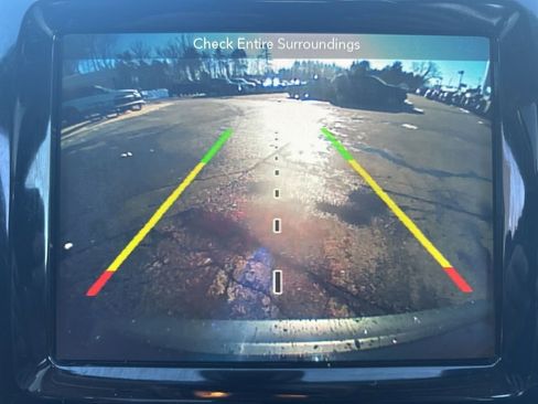 Used 2019 Jeep Cherokee Limited image 24