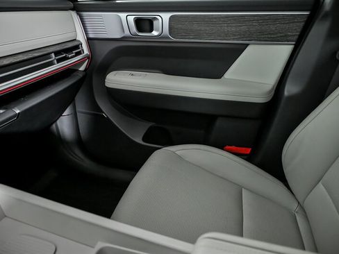 Used 2024 Hyundai Santa Fe Limited image 33