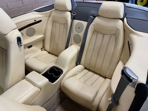 Used 2011 Maserati GranTurismo Convertible RWD image 22