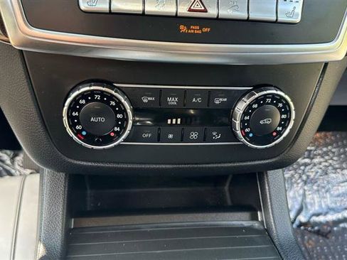 Used 2012 Mercedes-Benz ML 350 ML 350 AWD 4MATIC 4DR SUV image 28