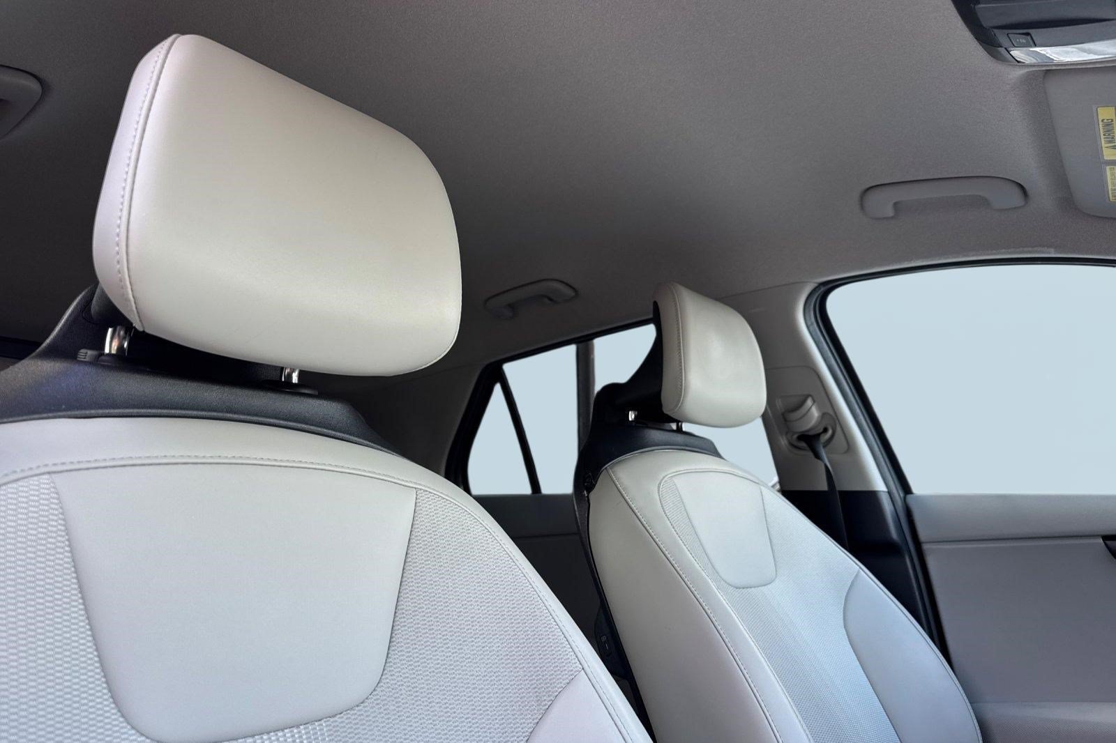 Used 2023 Kia Niro Wind w/ Wind Preserve Package FWD image 30
