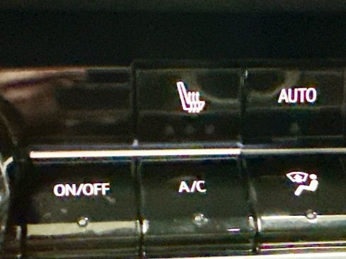 New 2026 Chevrolet Equinox LT w/ Convenience Package II image 23