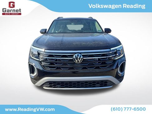 New 2026 Volkswagen Atlas Peak Edition image 8