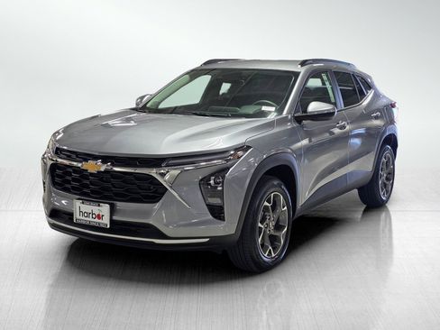 New 2026 Chevrolet Trax LT image 3
