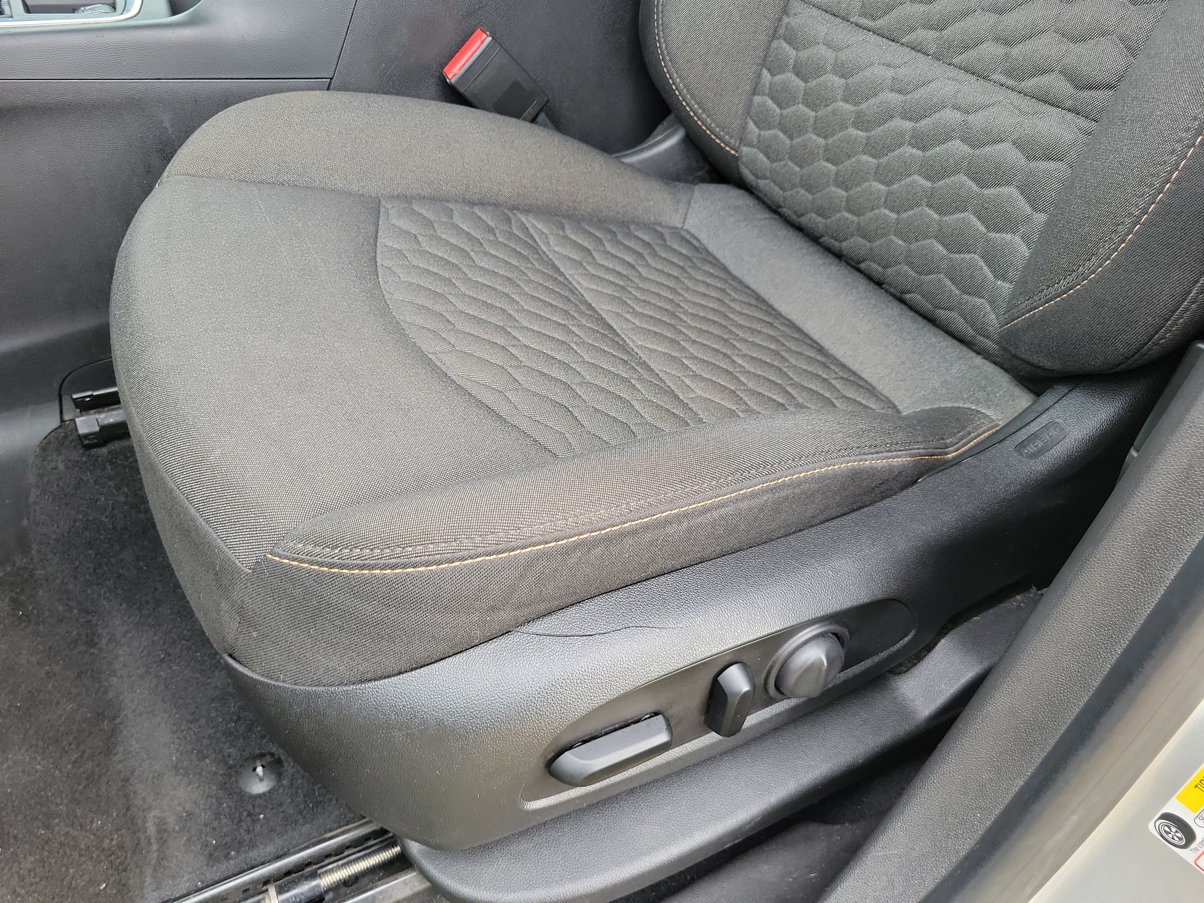 Used 2020 Chevrolet Equinox LT FWD image 9