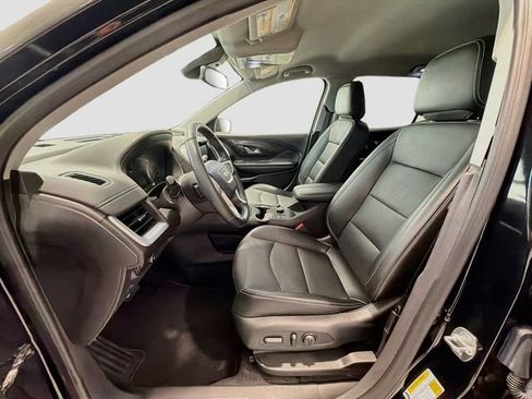 Used 2024 GMC Terrain SLT FWD image 19