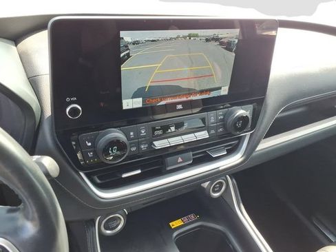 Certified 2024 Toyota Grand Highlander AWD image 14