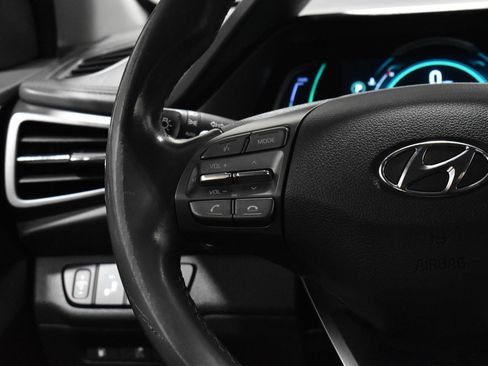 Used 2020 Hyundai Ioniq SEL image 7