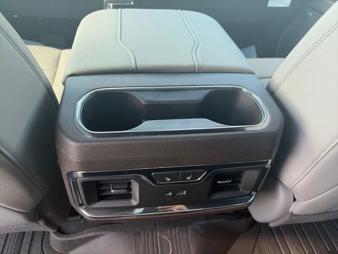 New 2026 GMC Sierra 1500 SLT w/ SLT Premium Plus Package AWD/4WD image 13
