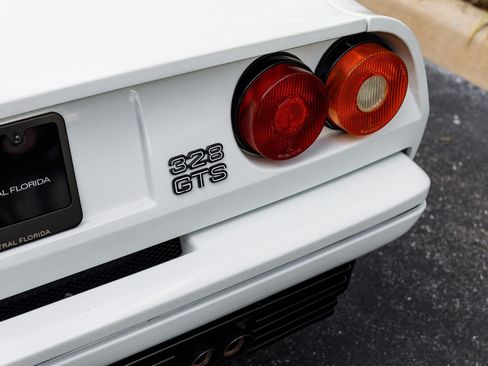 Used 1989 Ferrari 328 GTS RWD image 15