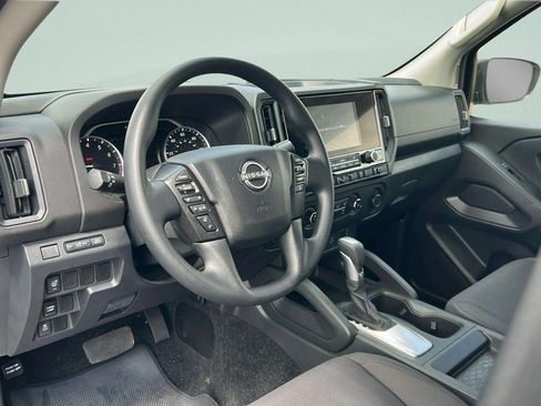 Used 2025 Nissan Frontier S RWD image 21