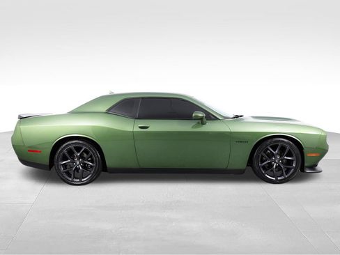 Used 2022 Dodge Challenger R/T w/ Plus Package RWD image 10