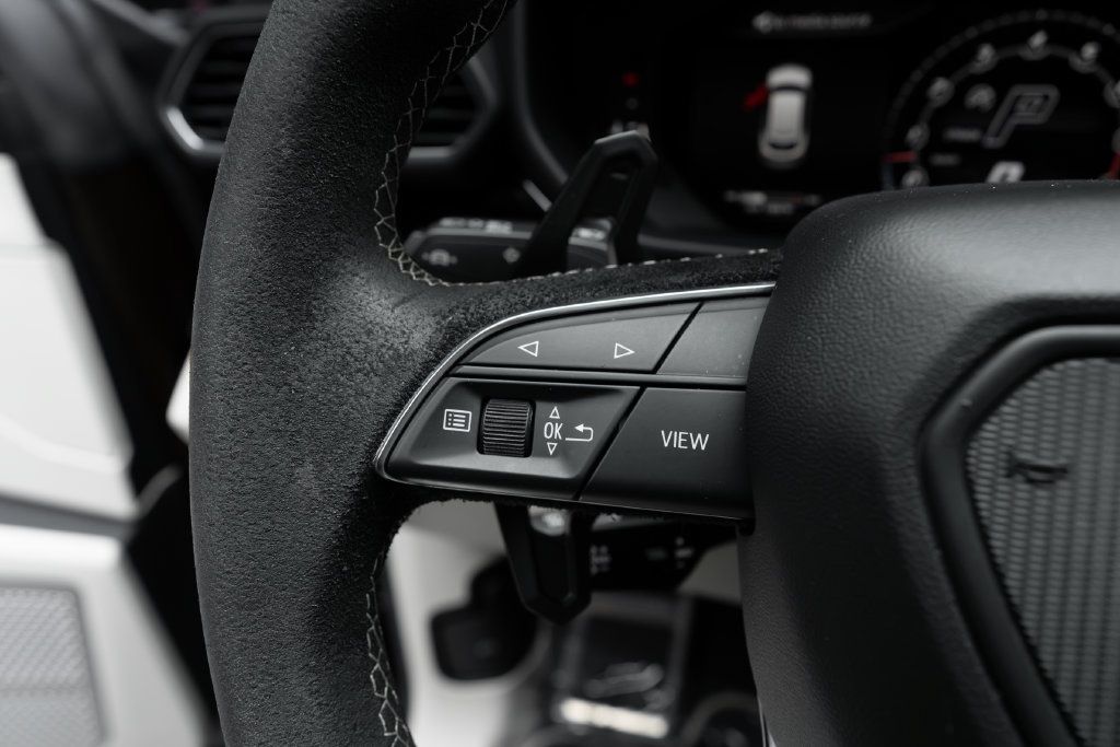 Used 2022 Lamborghini Urus AWD/4WD image 27