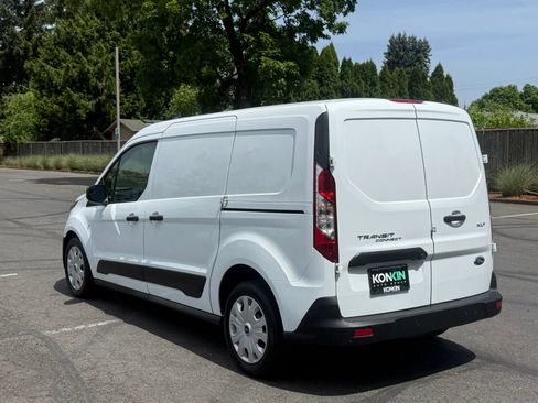 Used 2022 Ford Transit Connect XLT FWD image 4