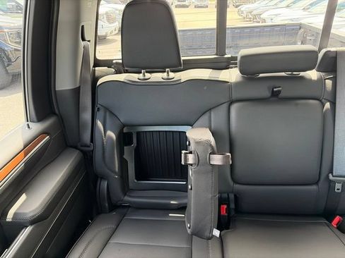 New 2026 GMC Sierra 2500 Denali w/ Denali Reserve Package AWD/4WD image 39