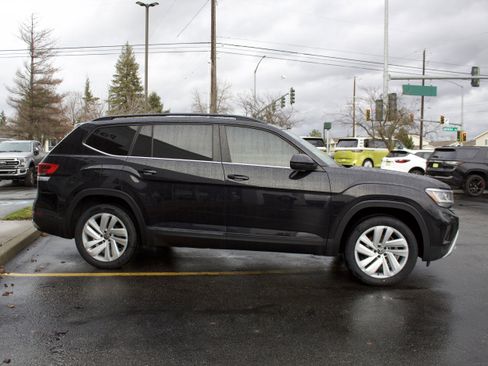 Used 2021 Volkswagen Atlas SE image 4