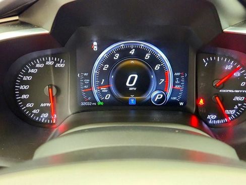 Used 2015 Chevrolet Corvette Stingray Coupe RWD image 14