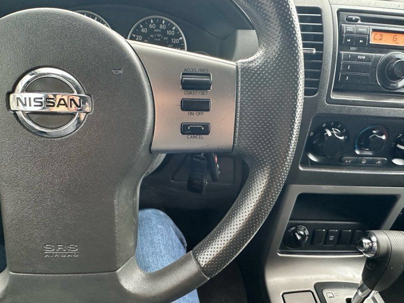 Used 2011 Nissan Pathfinder S AWD/4WD image 14