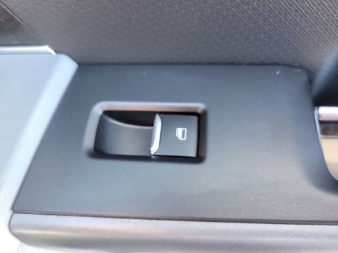 Used 2022 Ford F150 XLT w/ Equipment Group 302A High image 12