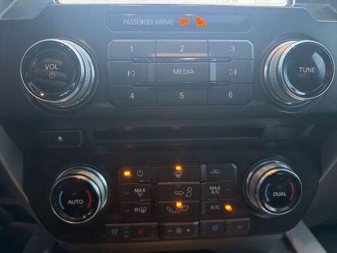 Used 2016 Ford F150 Lariat w/ Equipment Group 502A Luxury image 24