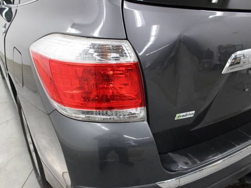 Used 2012 Toyota Highlander Limited w/ Tow Pkg AWD/4WD image 50