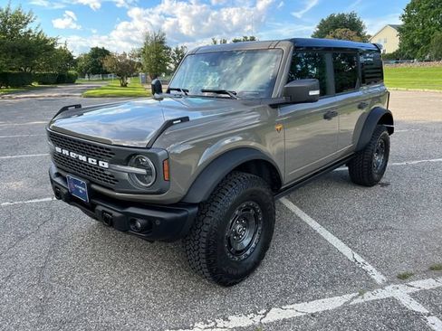 Used 2025 Ford Bronco Badlands AWD/4WD image 5