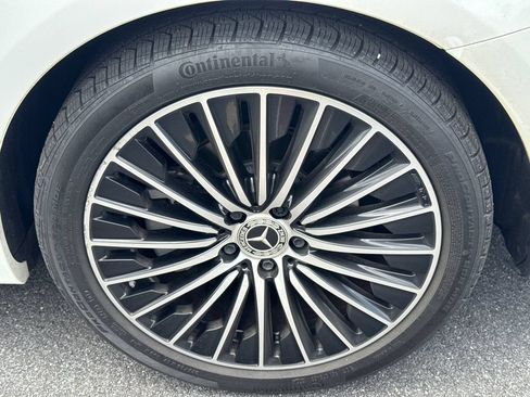 Used 2025 Mercedes-Benz CLE 300 4MATIC Coupe image 18
