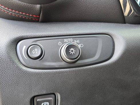 Used 2021 Chevrolet Blazer RS w/ Enhanced Convenience Package image 28