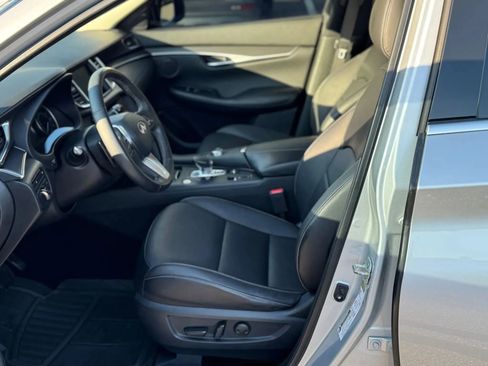 Used 2021 INFINITI QX50 Pure AWD/4WD image 15