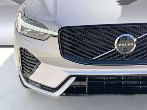 New 2026 Volvo XC60 B5 Ultra w/ Climate Package AWD/4WD image 28